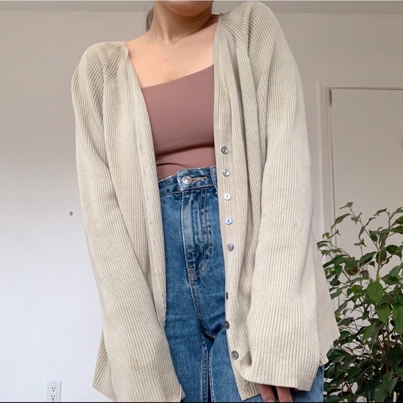 SOLD Vintage Oversized Cardigan - Picture 1 of 4